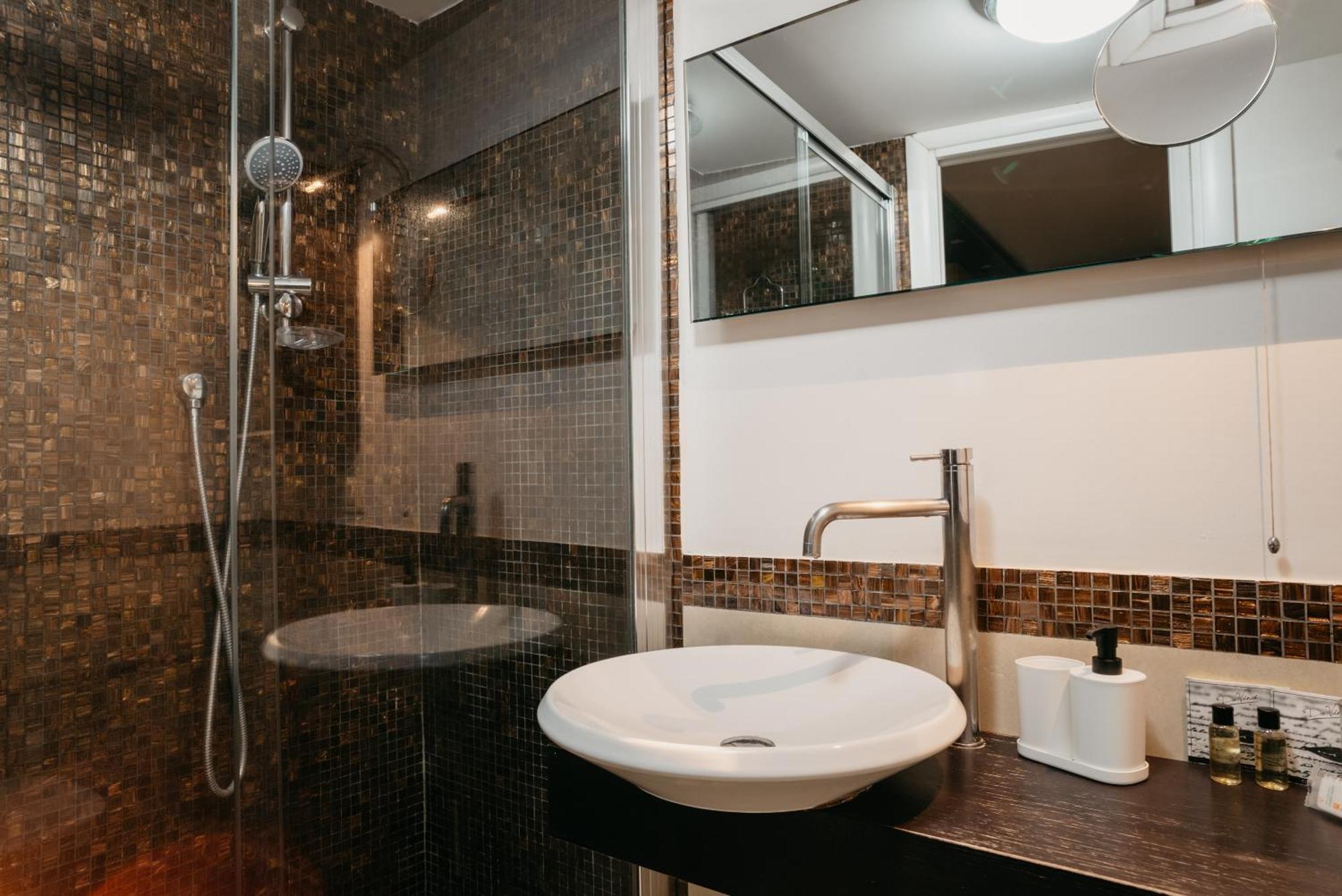 La Casa Dell' Avvocato - Centro Apartment Наполи Екстериор снимка